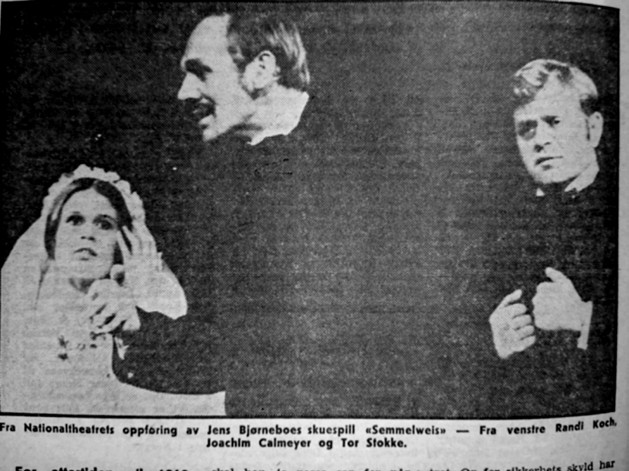 From the National Theater's performance AV Jens Bjørneboe's play semmelweis – from left Randi Koch, Joachim Calmeyer and Tor Stokke.